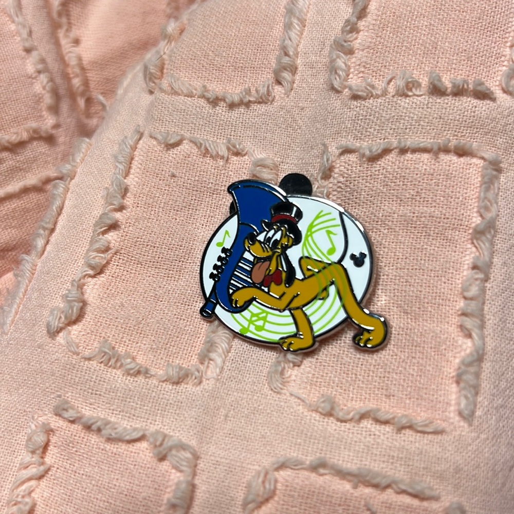 ✨Disney Parks Authentic Trading Pin Pluto